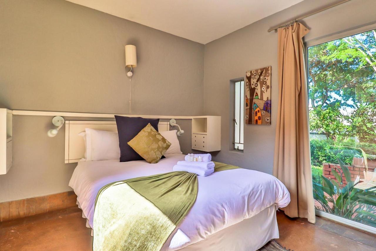 Villa Paradiso Hartbeespoort Exterior photo