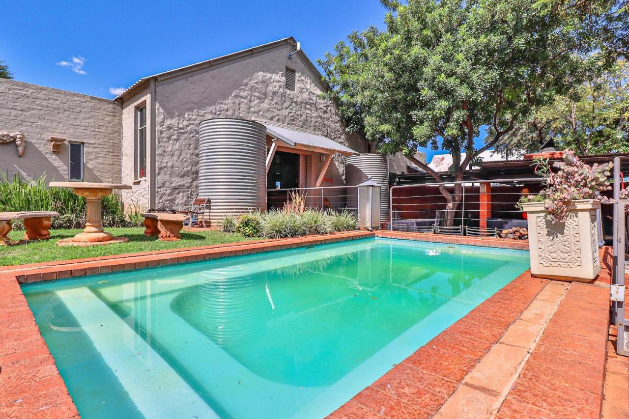 Villa Paradiso Hartbeespoort Exterior photo