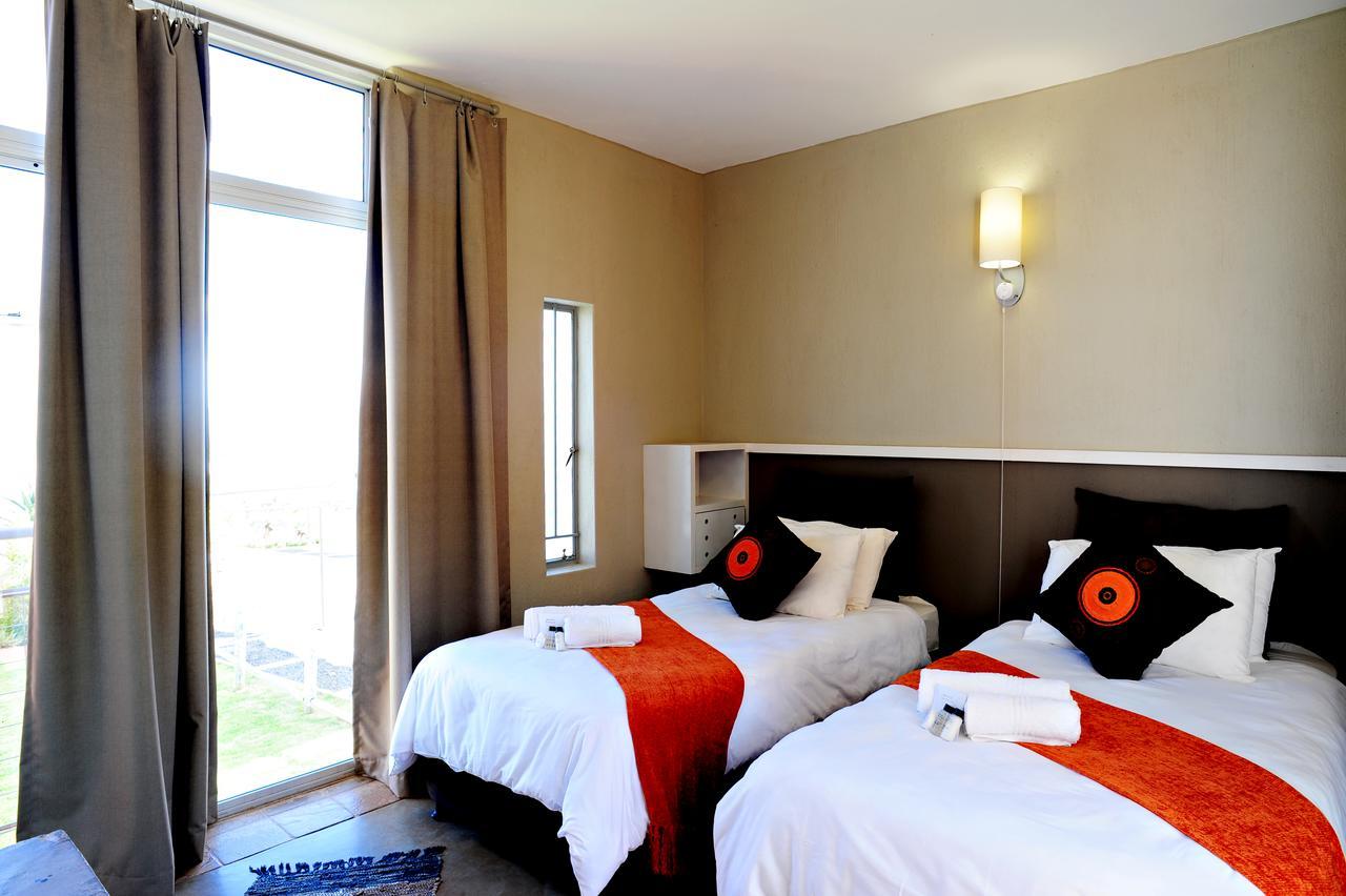 Villa Paradiso Hartbeespoort Exterior photo